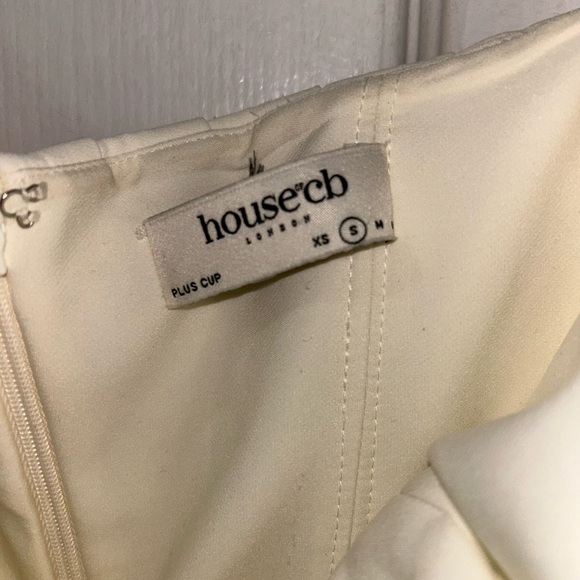 House of CB — Amorata Cream Strapless Pleated Dress - Picture 5 of 8